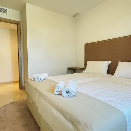 Apartment Luxury 3 Bedrooms In Royal Banus! *
